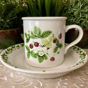 Portmeirion Discontinued Pattern Summer Strawberries Coffee Can 5oz Expresso Cup